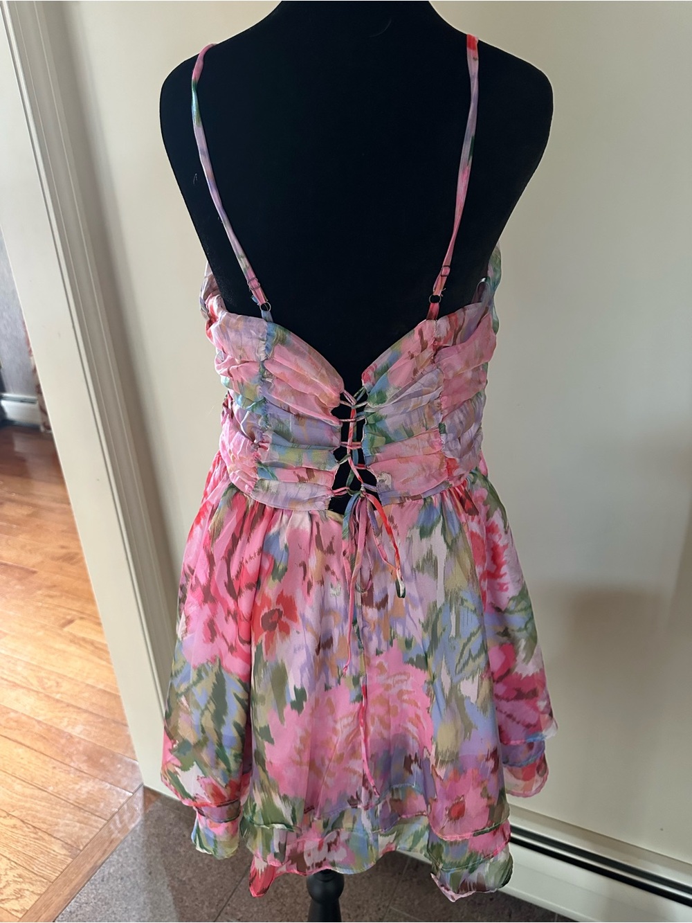 Lulu’s Dress - Picture 2 of 5